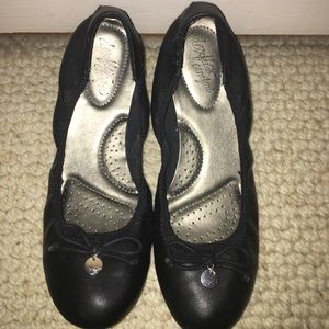 Dexflex Comfort Black Flats Size 9